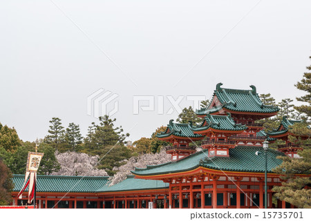Heian Jingu Shrine Sorrow and cherry blossoms Heian Jingu Shrine Sorrow and cherry blossoms 15735701