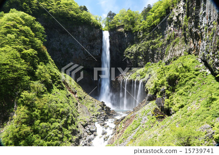 華嚴瀑布 15739741