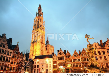 Markt square of Town Hall of Antwerp and Bravo statue Markt square of Town Hall of Antwerp and Bravo statue 15740359
