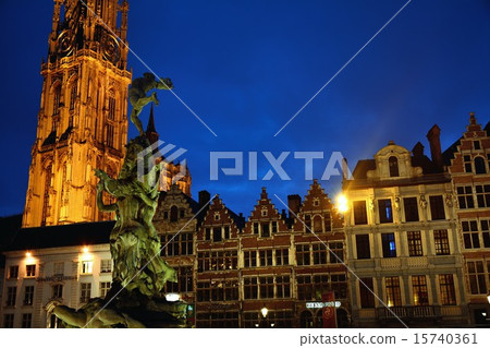 Markt square of Town Hall of Antwerp and Bravo statue Markt square of Town Hall of Antwerp and Bravo statue 15740361