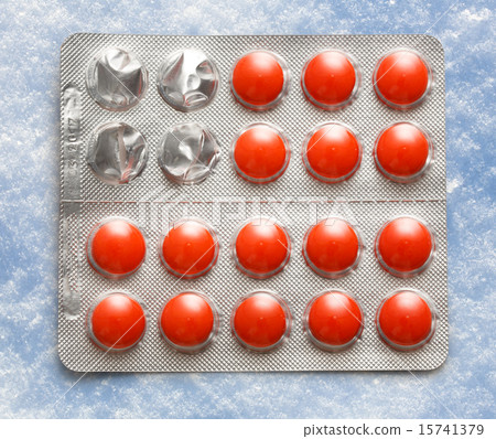 Tablets in plastic packing 15741379