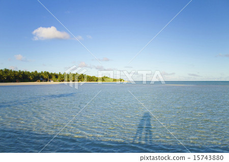 Maldives 15743880