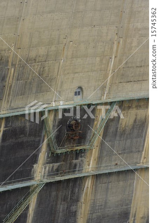 Tateyama Kurobe Alpine Route Kurobe Dampened mouth distant view 15745362