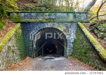 Old Tiancheng tunnel 15747801