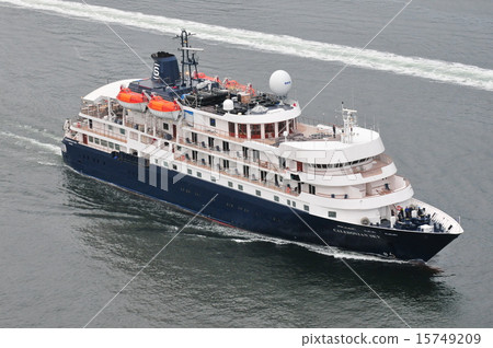 Caledonian · Sky 15749209