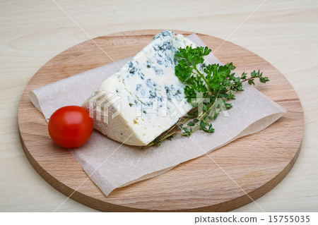 Blue cheese 15755035