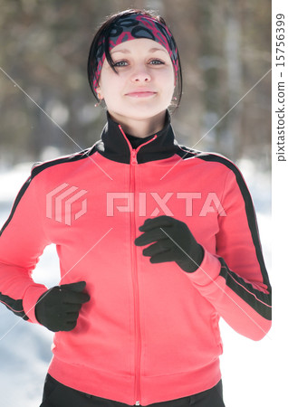 Winter running Winter running 15756399