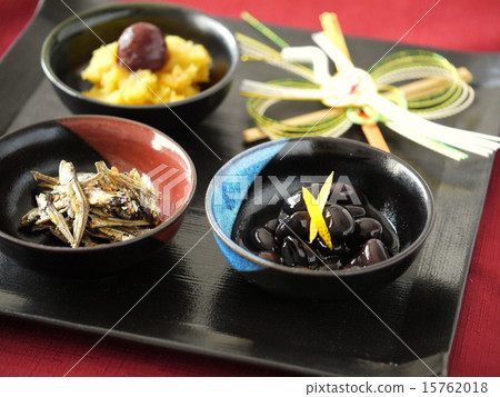 什錦小碗拼盤（黑豆側身位置） 15762018