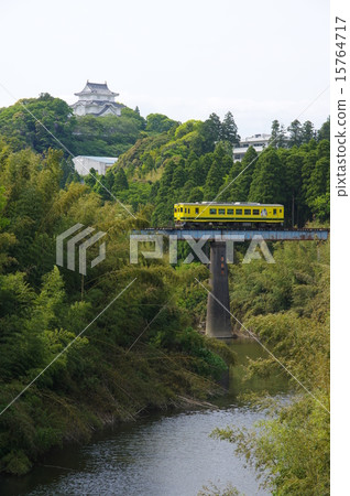 Isumi Railway and Otaki Castle (Otaki Town, Chiba Prefecture) 15764717