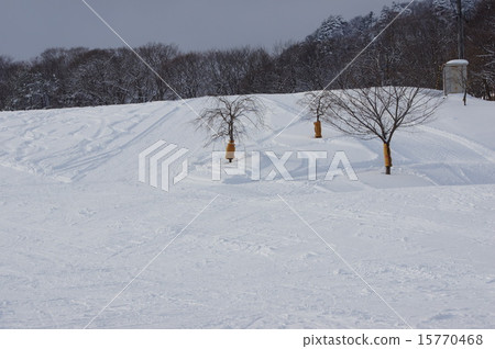 一個斜坡 15770468