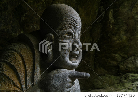 佛教寺廟(石頭雕象)布料袋子石頭雕象 佛教寺廟(石頭雕象)布料袋子石頭雕象 15774439