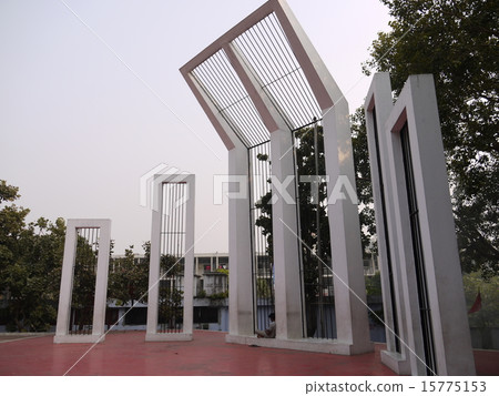 Central Shohid Minar 15775153