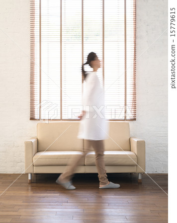 Sofa · Walking Women 15779615