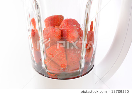 I will make delicious strawberry juice I will make delicious strawberry juice 15789350