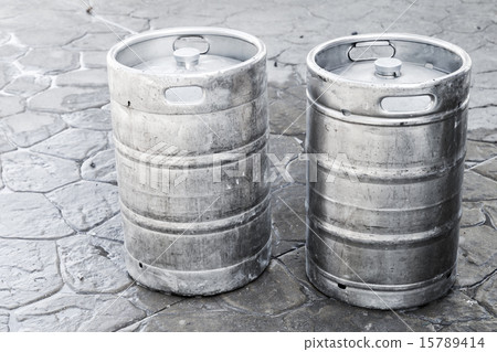 Used aluminum kegs, small barrels with beer Used aluminum kegs, small barrels with beer 15789414