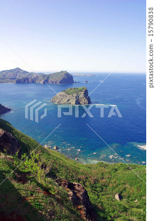 在Chichijima的Mizukishiyama天文台(氣象站)周圍的風景 在Chichijima的Mizukishiyama天文台(氣象站)周圍的風景 15790838