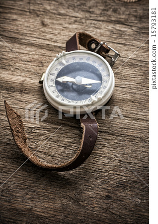 obsolete compass  15793181