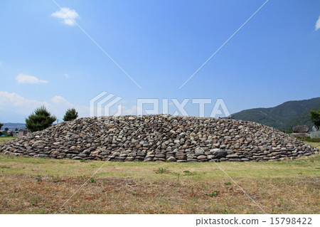 長野縣歷史遺址·Nibusuka Kofun·土墩南側的土墩 15798422