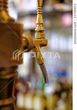 Beer server 15799453