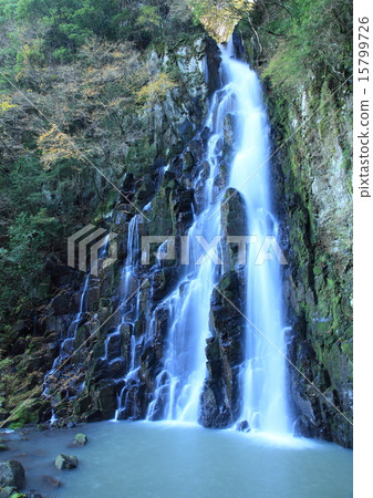 Late autumn falls (surplus waterfall) Late autumn falls (surplus waterfall) 15799726