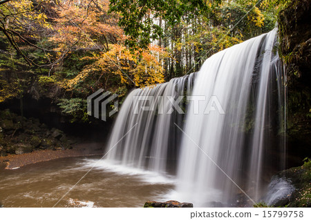 納布加拉瀑布 15799758