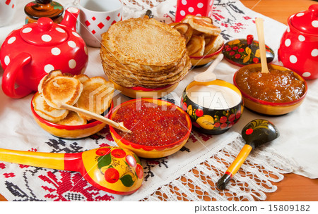Russian Shrovetide meal 15809182