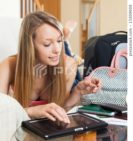 Girl booking hotel online Girl booking hotel online 15809608