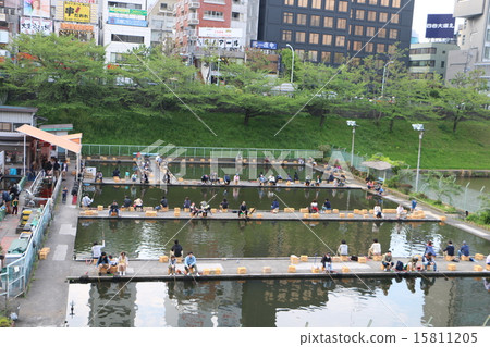 Fishibori Ichigaya Fish Center 2 in front of Tokyo Igigaya station 2 15811205
