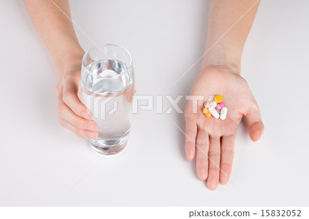 Hands III_086 15832052