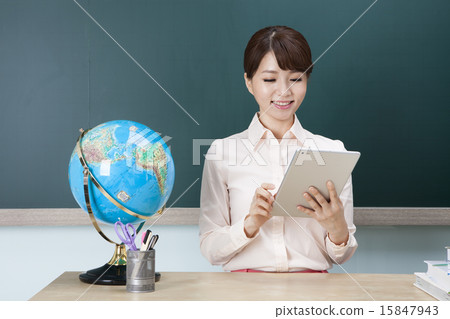 female teacher_297 female teacher_297 15847943