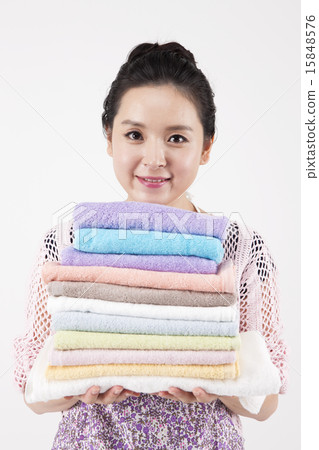 Housewife_052 Housewife_052 15848576