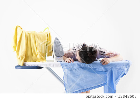 Housewife_075 15848605