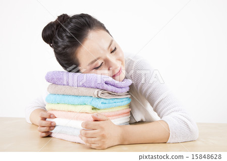 Housewife_083 Housewife_083 15848628