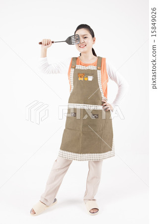 Housewife_118 15849026