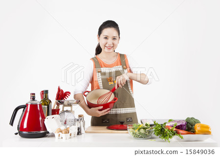 Housewife_169 15849036
