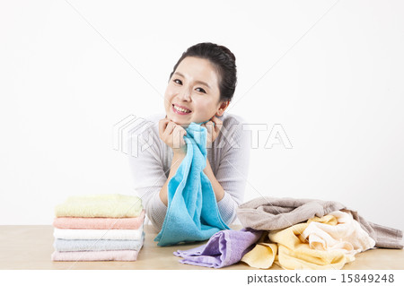 Housewife_082 Housewife_082 15849248