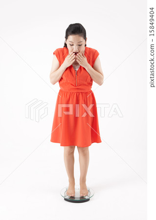 Housewife_233 Housewife_233 15849404
