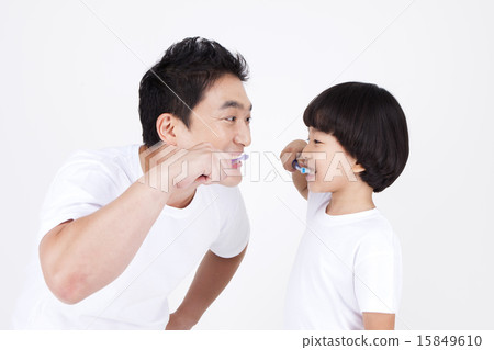 Dad & Son_094 Dad & Son_094 15849610