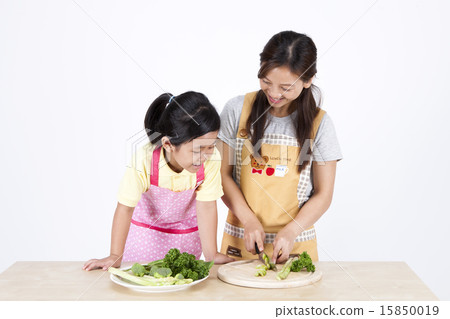 [PHO180] multicultural Family_117 15850019