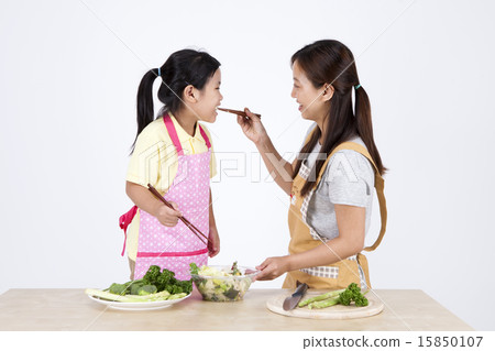 [PHO180] multicultural Family_147 15850107