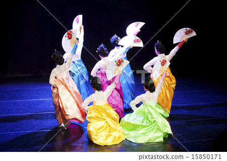 [PHO190] Korean dance_086 15850171