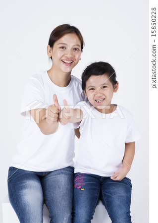 [PHO180] multicultural Family_136 15850228
