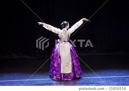 [PHO190] Korean dance_019 15850558