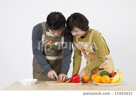 [PHO185] Life in the Middle Ages_276 15850831