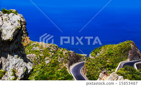 Asphalt road on coast of ocean panorama 15853487