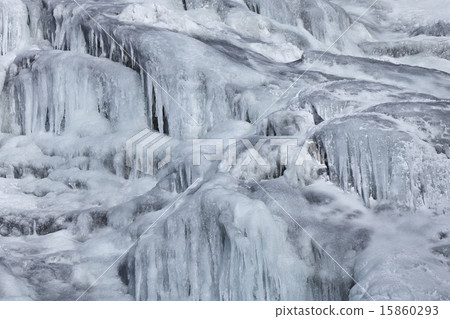 waterfall in winter 15860293