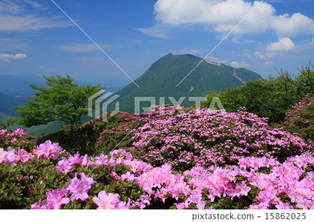 Miyama Kirishima and Yufu-dake Miyama Kirishima and Yufu-dake 15862025