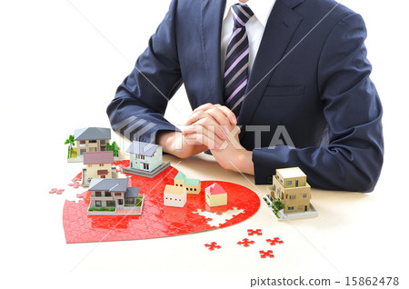 一個親切地賣回家的商人 15862478