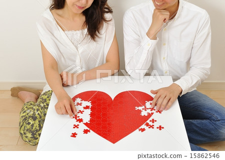 男人和女人夫婦被愛困擾 15862546
