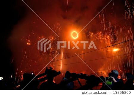 Shinoda's work fireworks 15866800